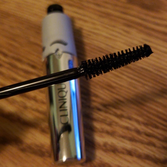 ❗️ SOLD ❗️Mascara Set - Clinique & Maybelline - Picture 6 of 6